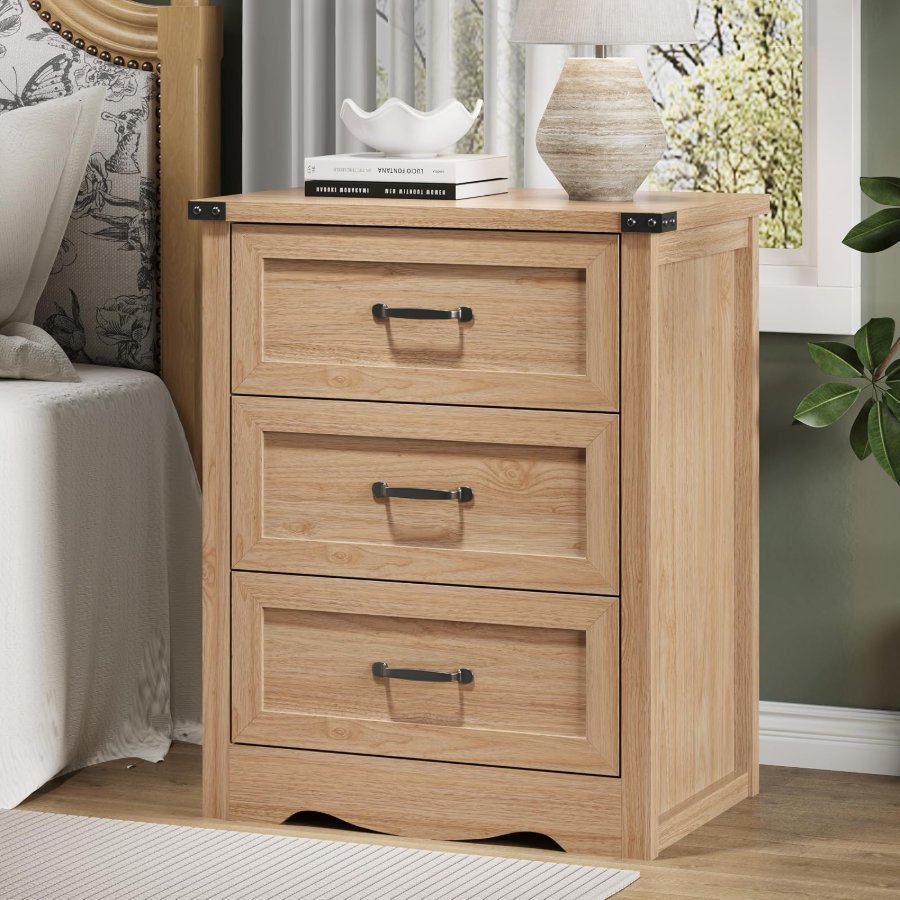 Xixini Nightstand with 3 Drawers